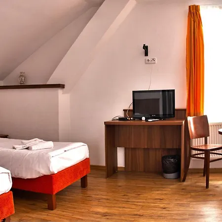 Hotel Kacov 호텔