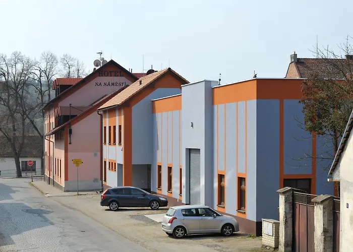 Hotel Kacov 3*